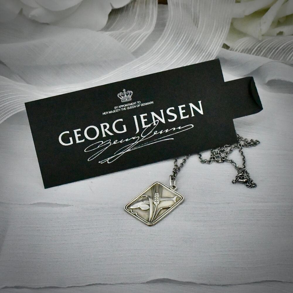 Georg Jensen 925 S Denmark Sterling Silver Dolphin Pendant Necklace Vintage Box